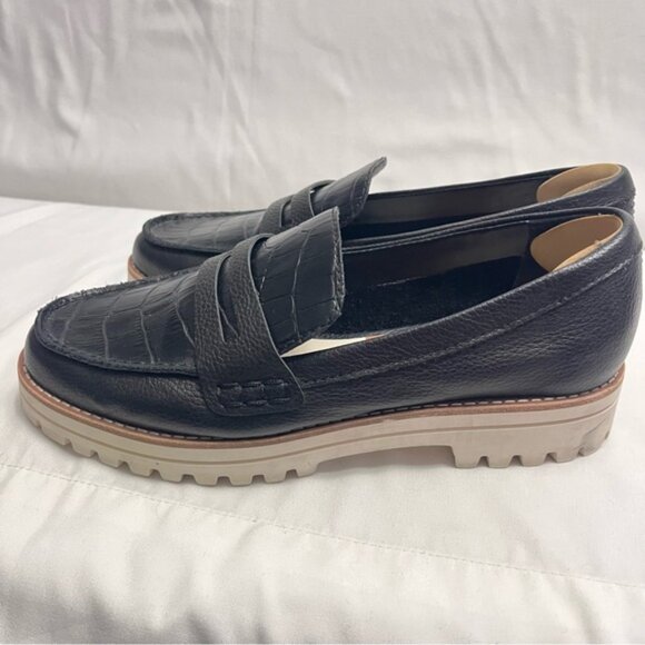 Dolce Vita Black Leather Loafers with Textured Design - Picture 7 of 8